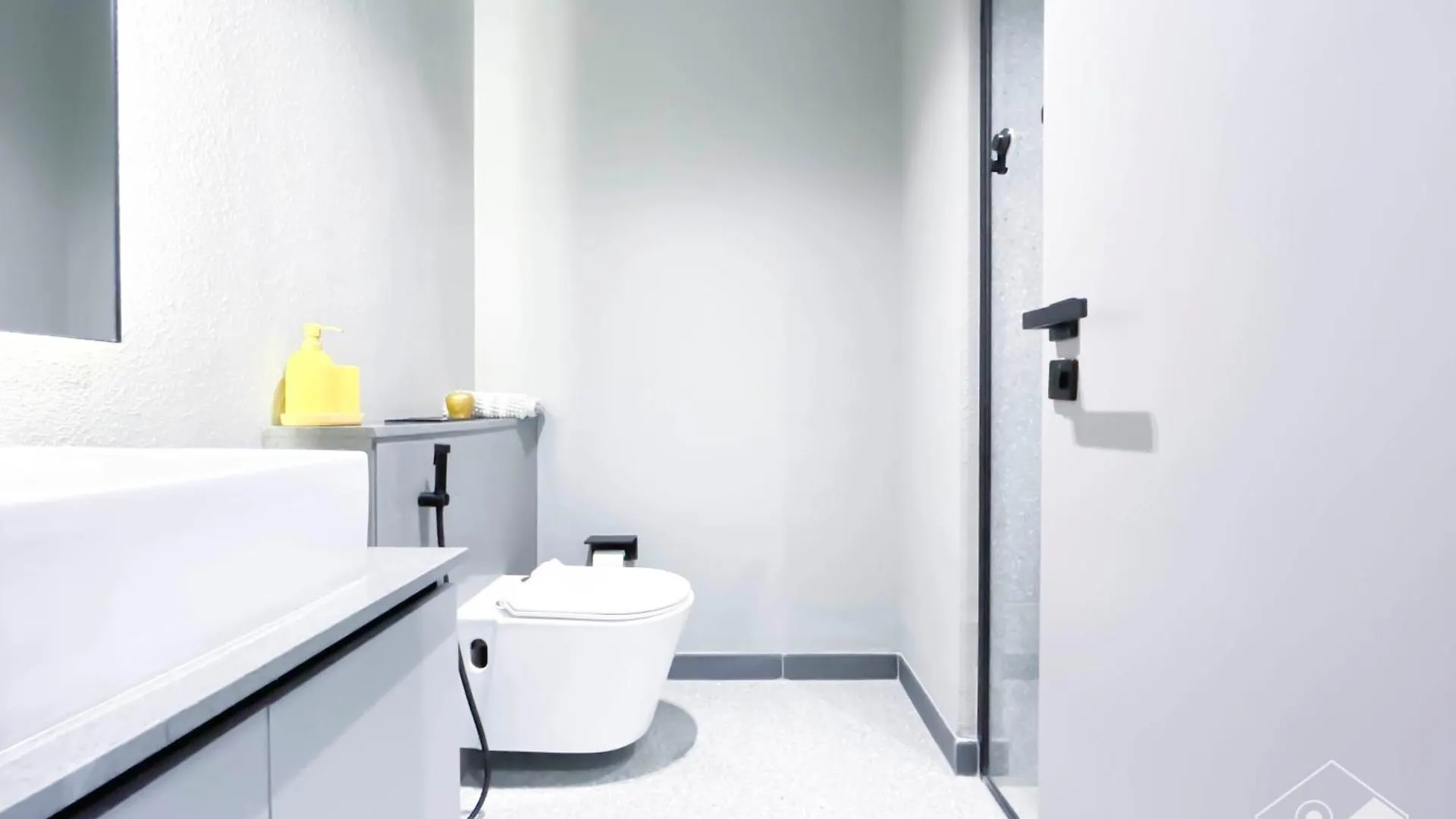 Modern Meydan Studio With Private Balcony Dubai Apartment