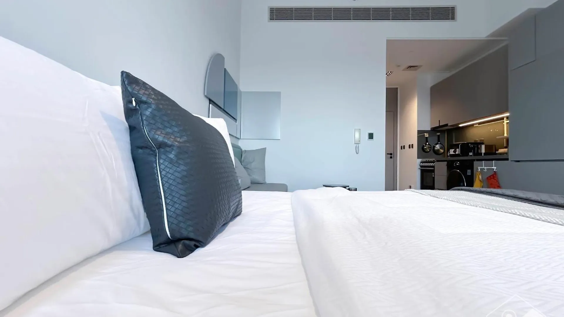 Modern Meydan Studio With Private Balcony Dubai 0*,