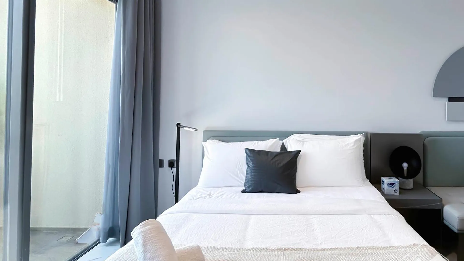 Modern Meydan Studio With Private Balcony Dubai Apartment